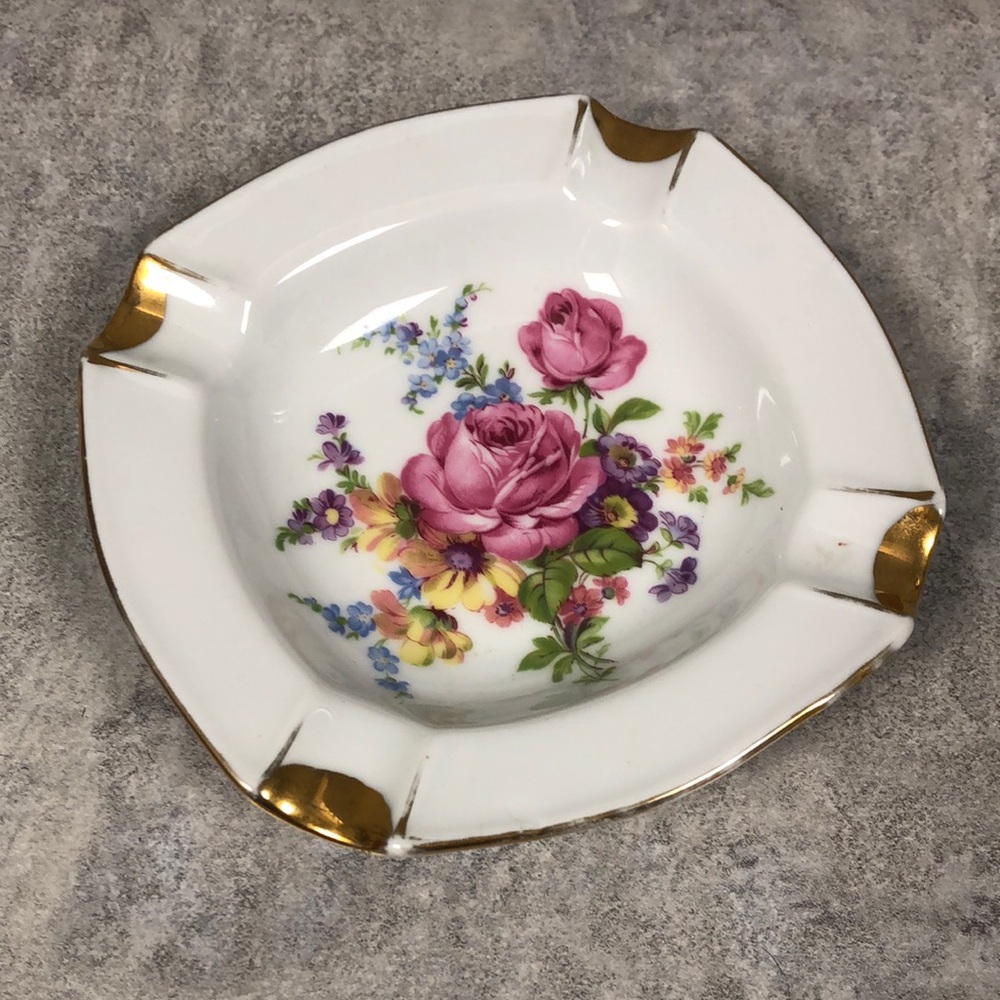 Vintage Gloria Floral Porcelain Bavaria - Bayreuth Ashtray with Gold Accents